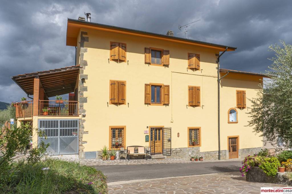 Casale in vendita a Montecatini-Terme via della Nievole, 50/k