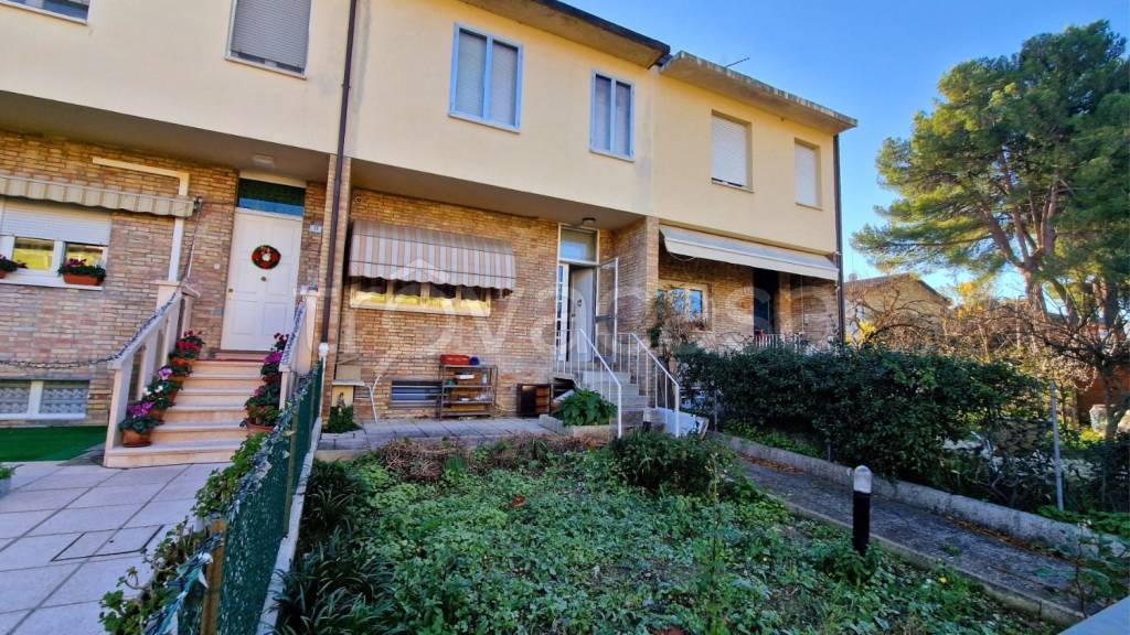 Villa in vendita a Morciano di Romagna via XXV Luglio, 79