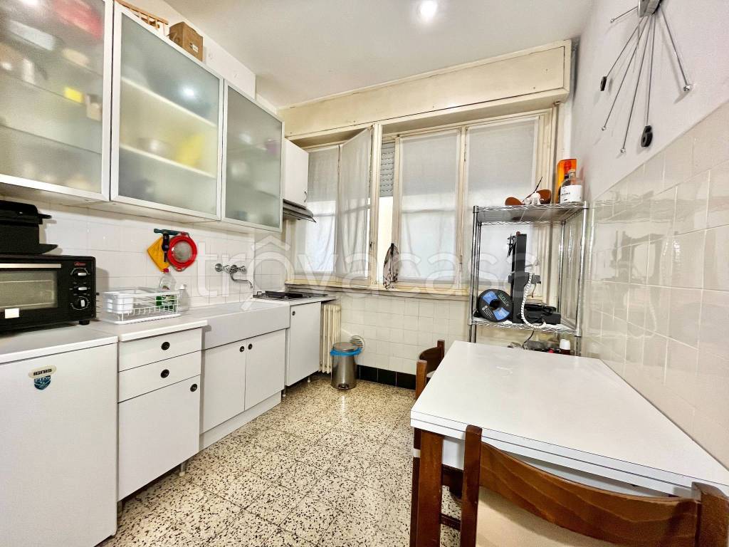 Appartamento in vendita a Milano via Guglielmo Pepe, 32