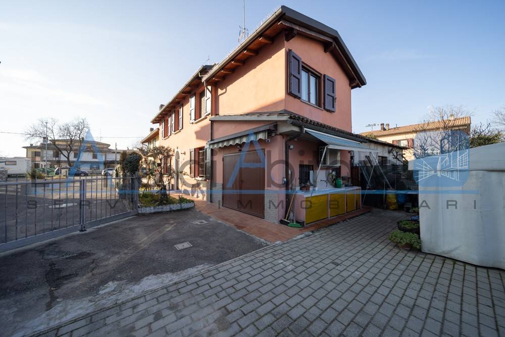 Villa Bifamiliare in vendita a Valsamoggia via Castellaccio, 15