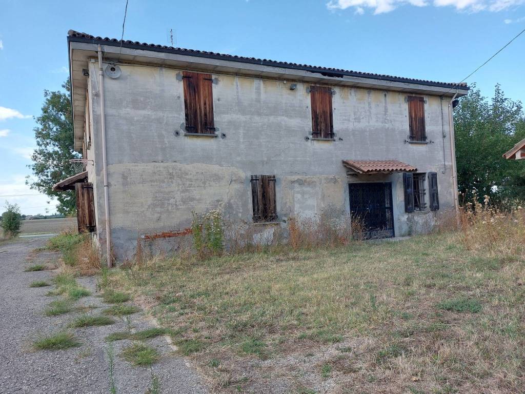 Colonica in vendita a Ozzano dell'Emilia