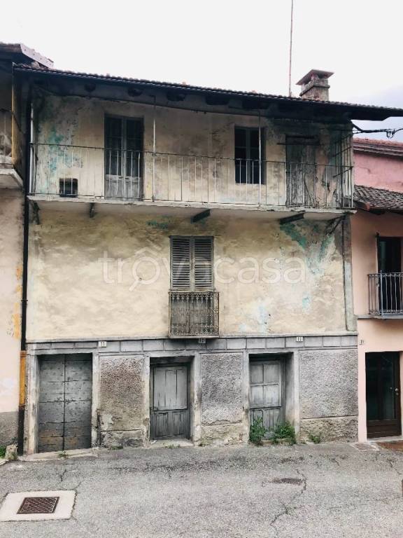 Rustico in vendita a Borgo San Dalmazzo via Discesa Molino, 13
