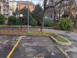 Posto auto in affitto a bologna via san donato, 42