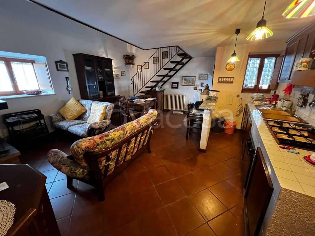 Appartamento in vendita a Pescasseroli salita Jurico, 5
