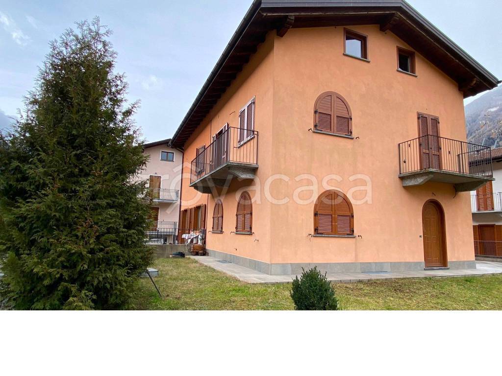Villa Bifamiliare in vendita a Tovo di Sant'Agata via Stelvio, 20/b