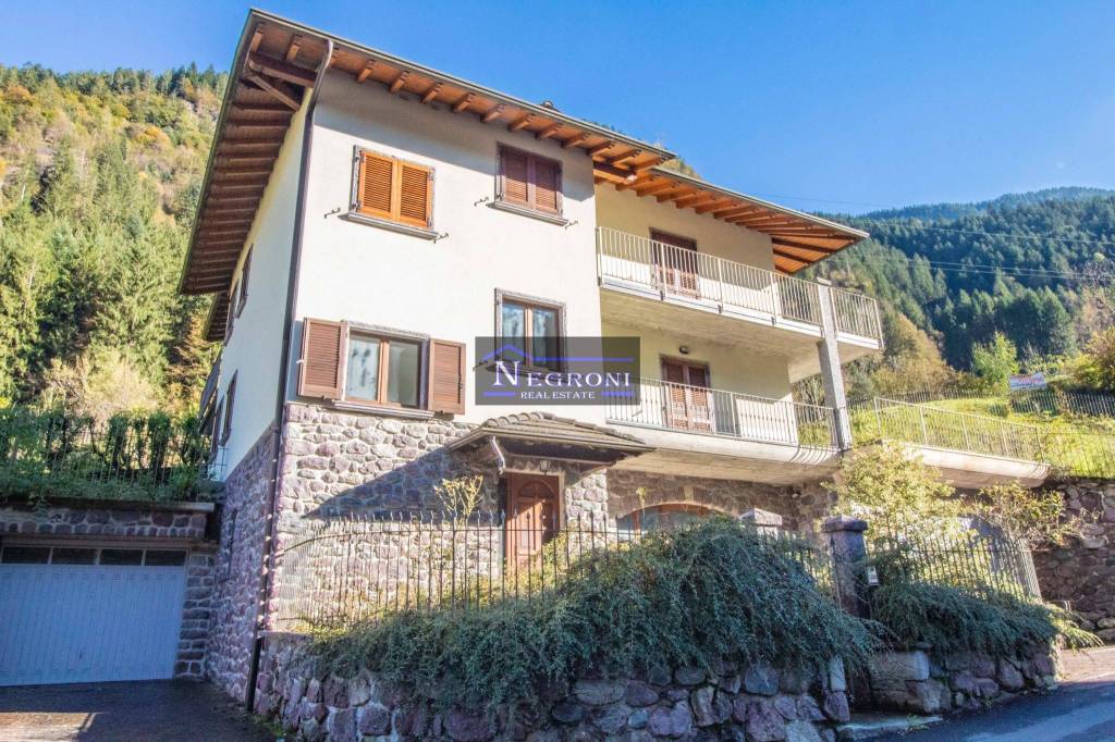 Villa in vendita a Gandellino via Costa Magra