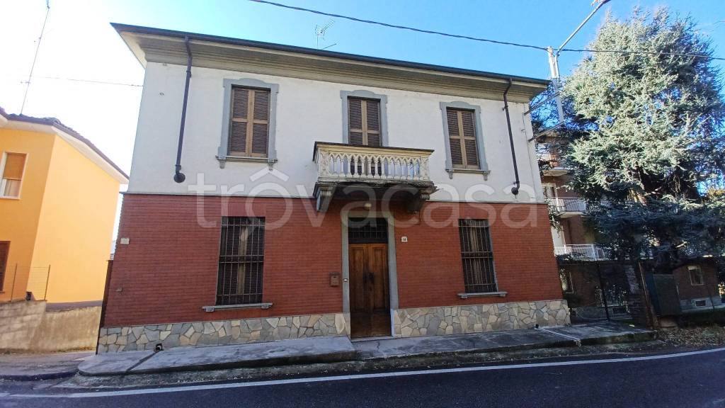 Villa in vendita a Casteggio via Narbusto Inferiore, 14