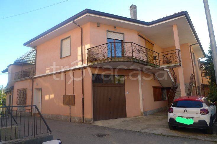 Casa Indipendente in vendita a Omegna via Cesare Terranova, 14