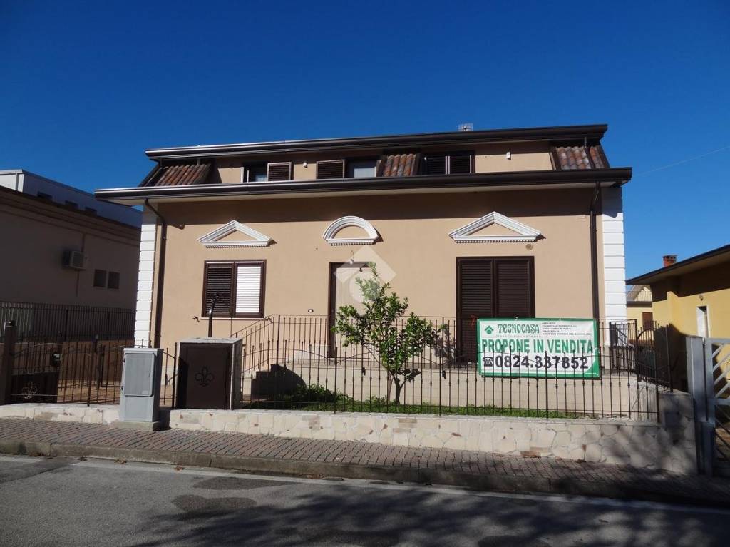 Appartamento in vendita a San Giorgio del Sannio via V. Cerza, 24