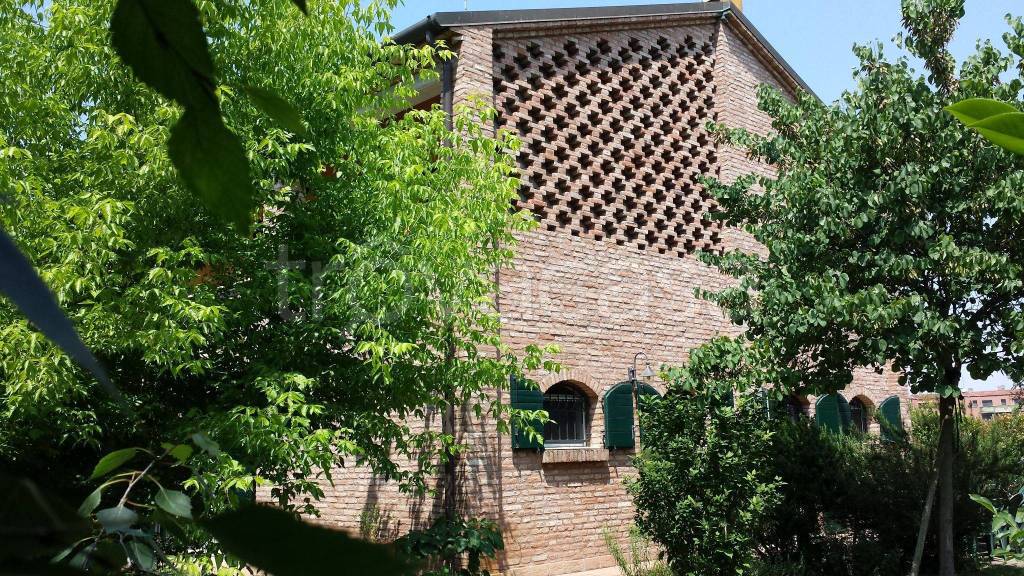 Villa a Schiera in in vendita da privato a Ferrara