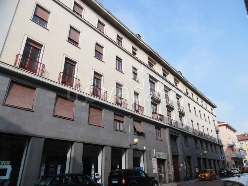 Appartamento in vendita a Biella via Losana , 13