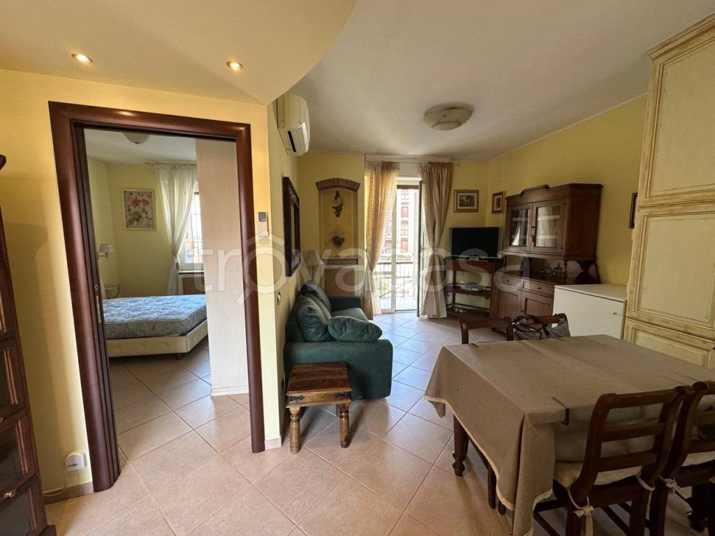Appartamento in vendita a Milano viale Col di Lana, 6/a