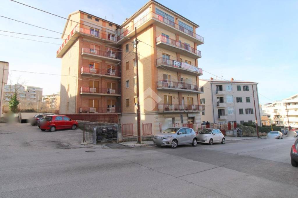 Appartamento in vendita a Campobasso via Conte Rosso, 21