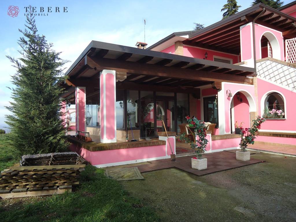 Villa in vendita a Pietra de' Giorgi via Giuseppe Porri
