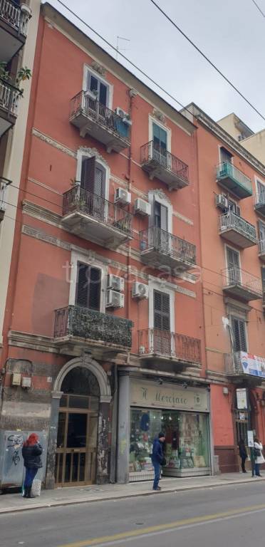 Appartamento in vendita a Bari via Francesco Crispi, 34