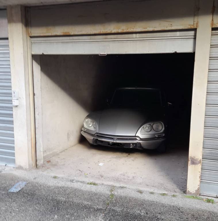 Garage in vendita a Terni viale Cesare Battisti