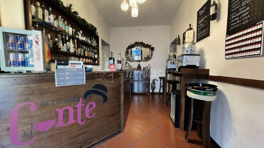 Enoteca/Wine Bar in vendita a Monza piazza Giuseppe Garibaldi