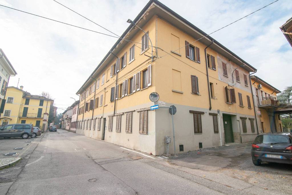 Appartamento in vendita a Vaprio d'Adda via Giuseppe Garibaldi