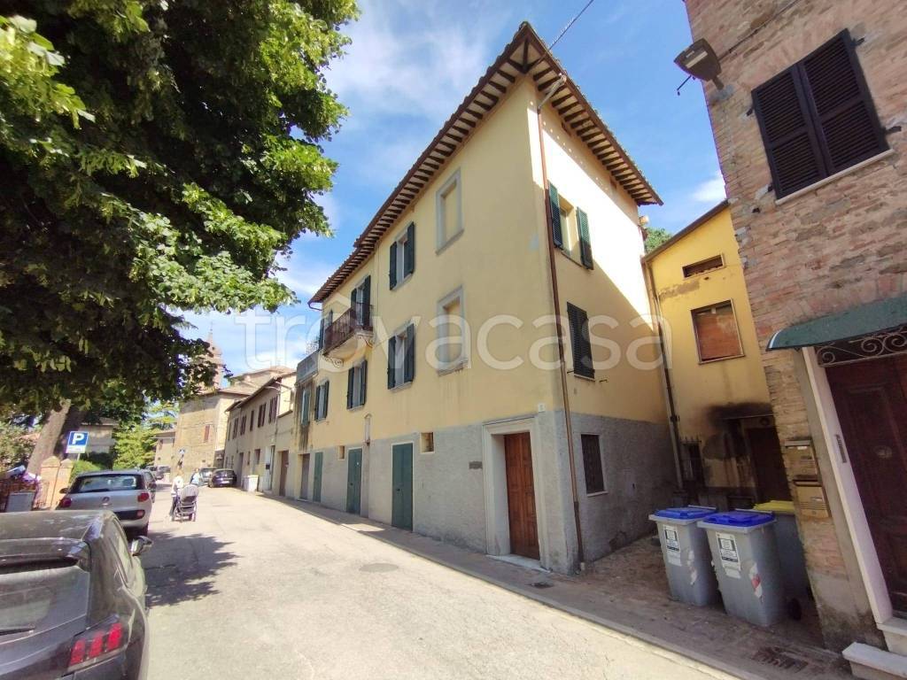 Casa Indipendente in vendita a Perugia via 1 Maggio