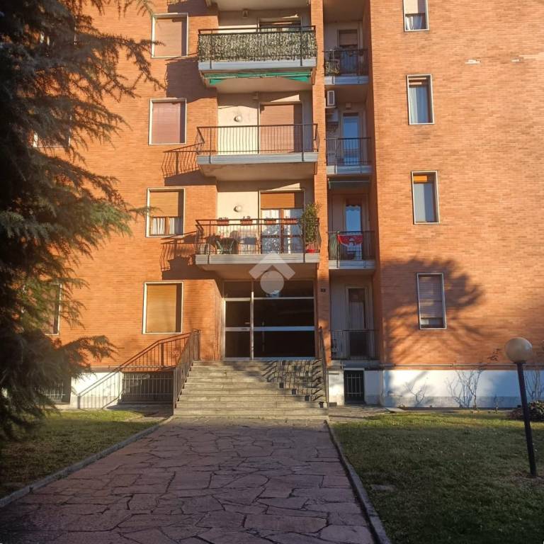 Appartamento in vendita a Cesano Maderno via Piemonte, 1