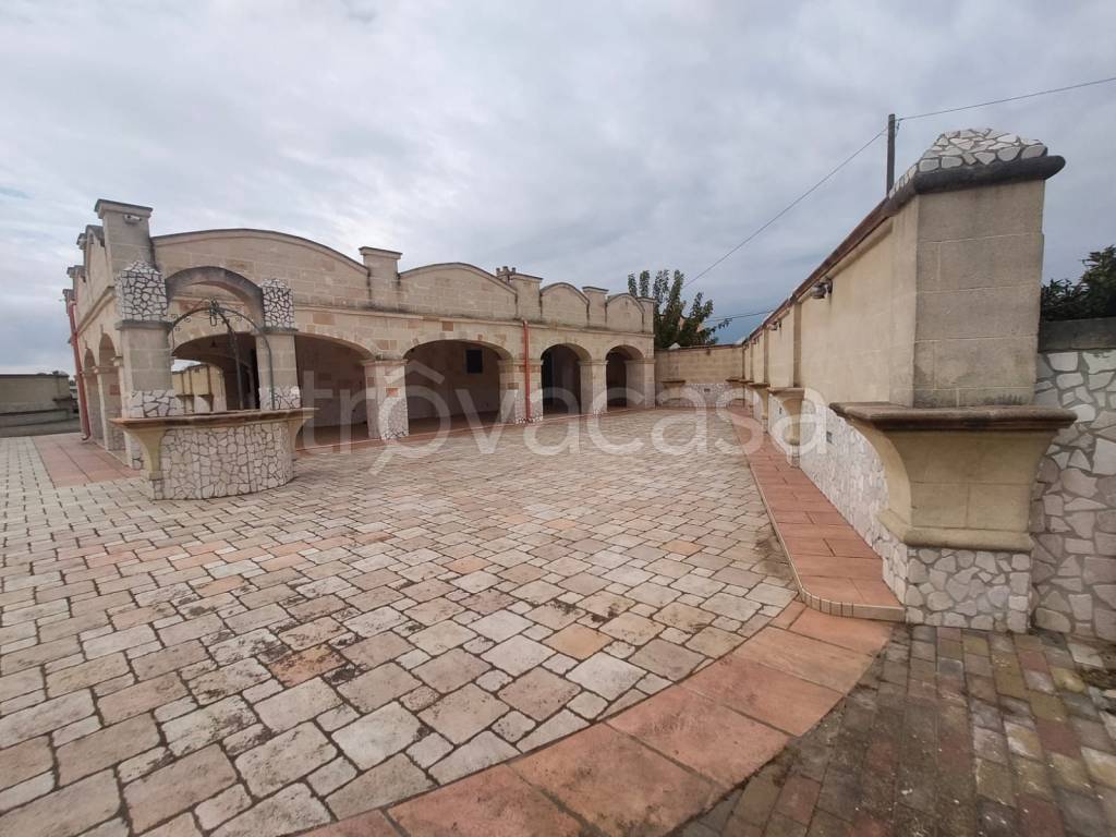 Villa in vendita a Torre Santa Susanna contrada paradiso