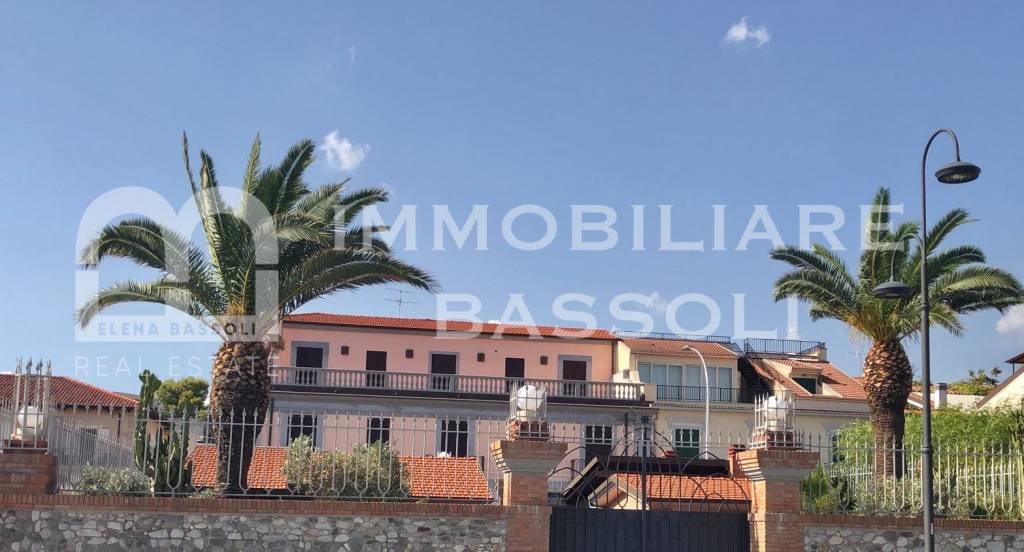 Villa in vendita a Marina di Gioiosa Ionica via Vittorio Emanuele II