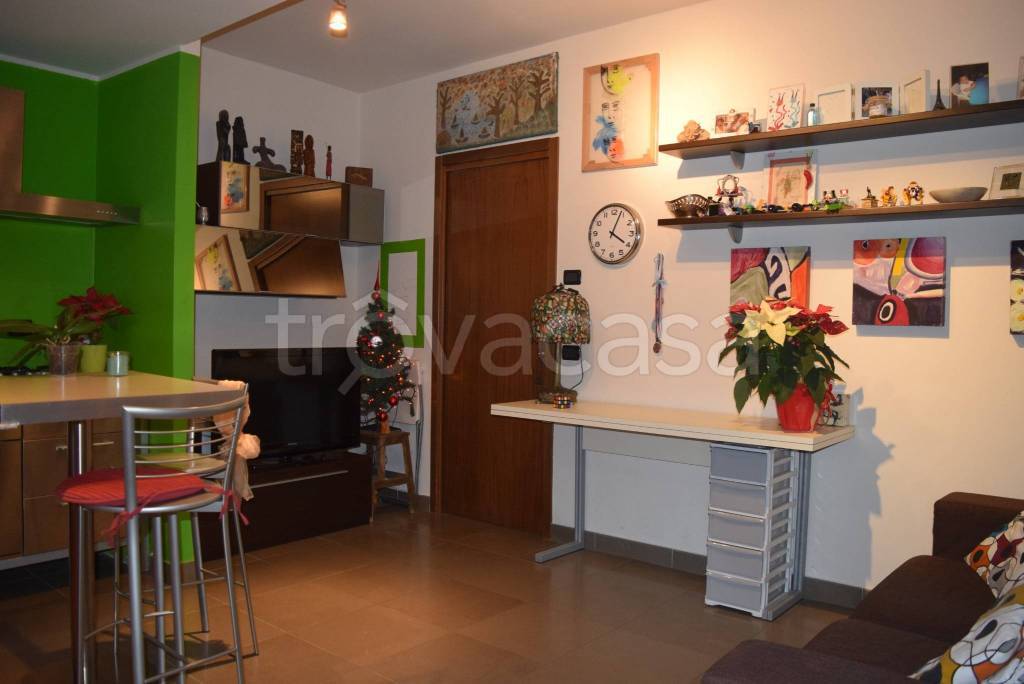 Appartamento in vendita a Boffalora sopra Ticino via Giuseppe Garibaldi, 10