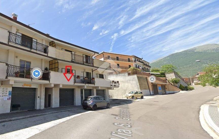 Negozio in affitto a Campoli Appennino via San Gaspare del Bufalo, 33