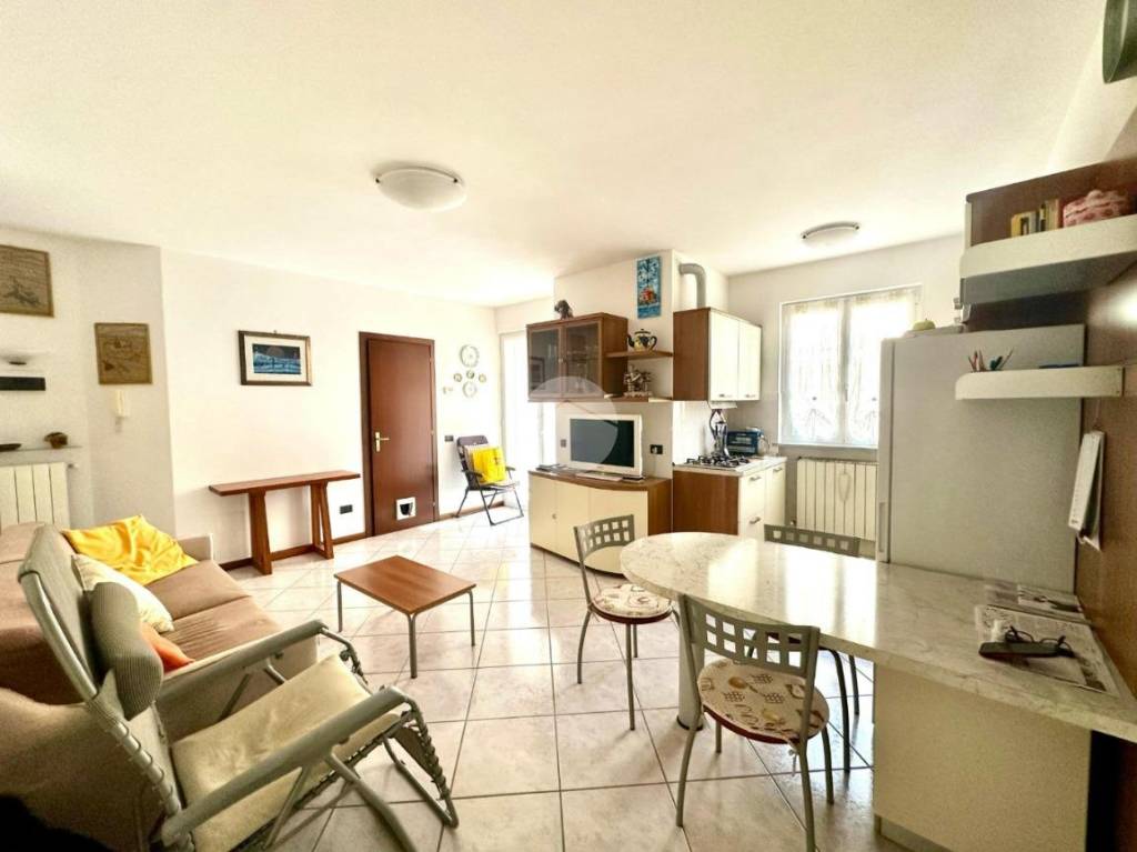 Appartamento in vendita a Casarza Ligure piazza aldo moro, 21