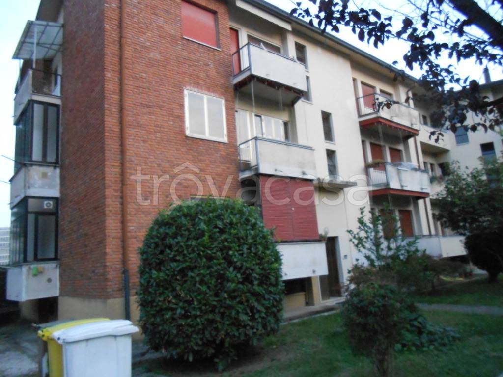 Appartamento in vendita a Cremona via Cesare Carena, 3