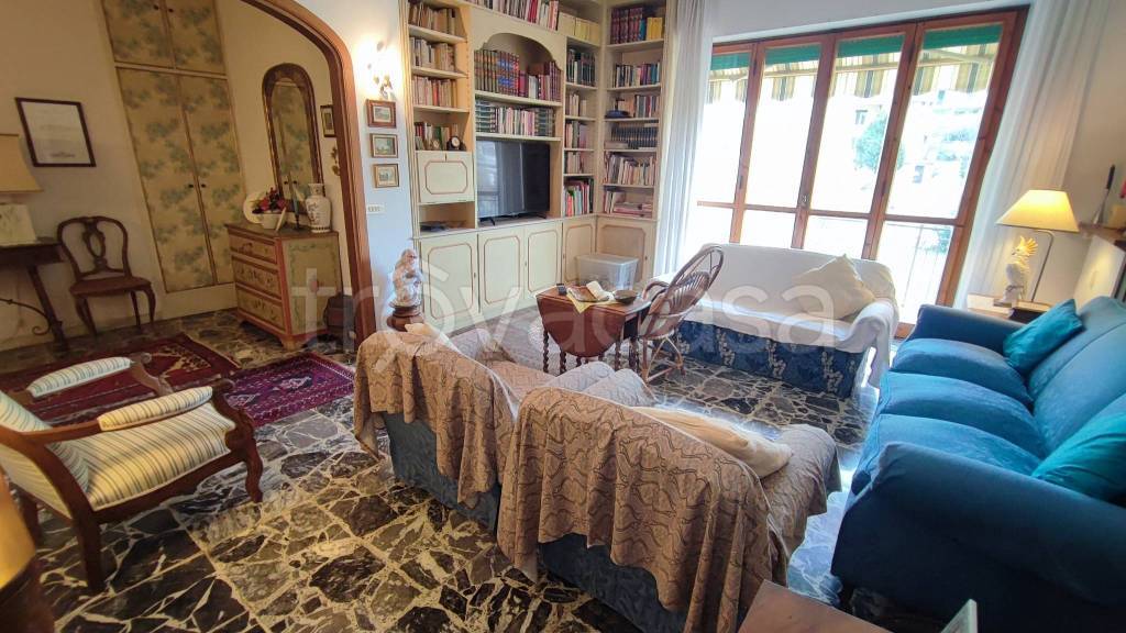 Appartamento in vendita a Bagno a Ripoli via Giuseppe Di Vittorio