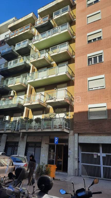 Appartamento in vendita a Palermo via Gioacchino di Marzo, 31