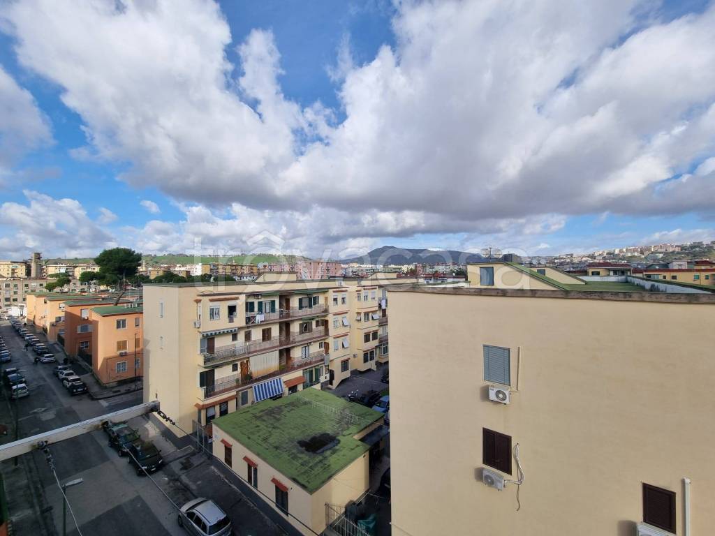 Appartamento in vendita a Napoli via Nervesa della Battaglia