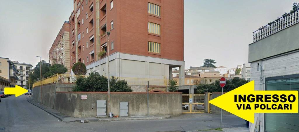 Garage in affitto a Benevento via Porta Rufina, 48