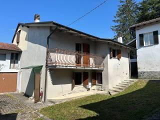 Casa indipendente in vendita a tizzano val parma strada del borgo, 29