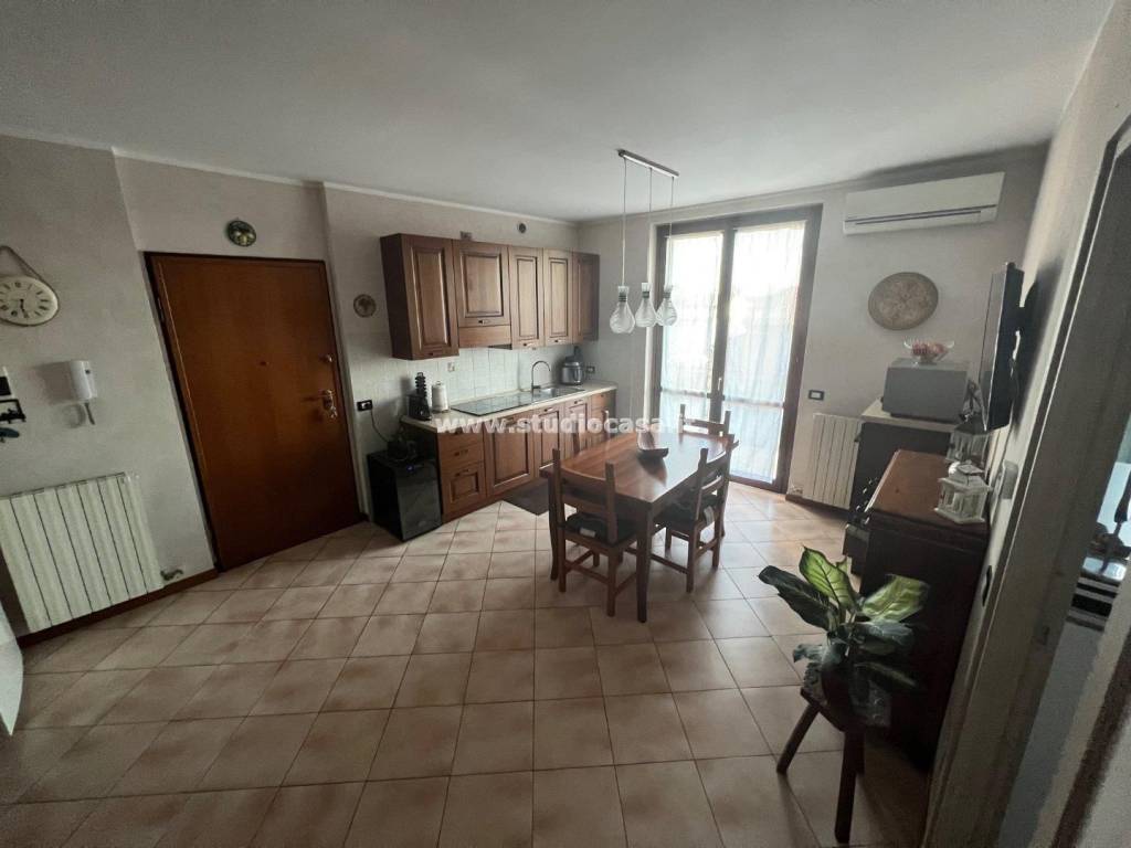 Appartamento in vendita ad Arzago d'Adda via Monteverdi
