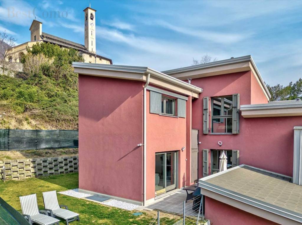 Villa a Schiera in vendita ad Argegno via Vall'Intelvi, 17