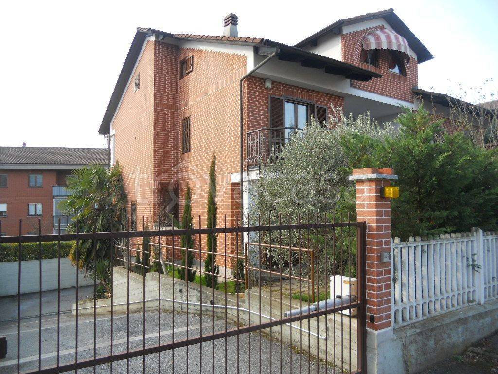 Appartamento in in vendita da privato a Rivalta di Torino via Pasubio