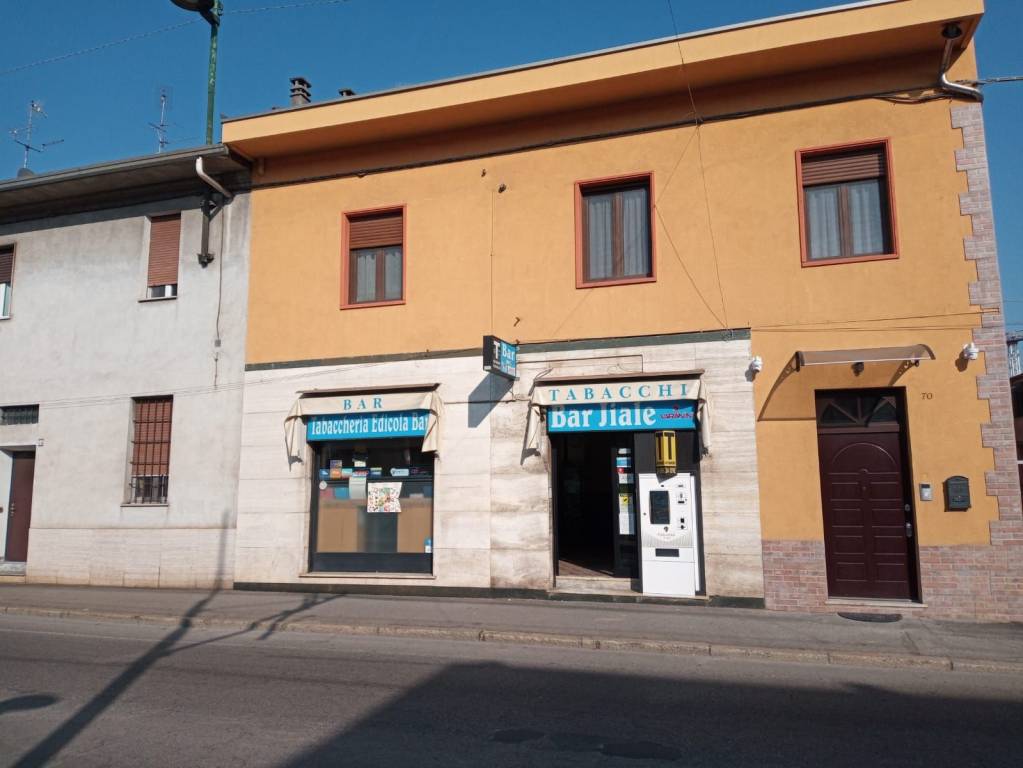 Negozio in vendita a Paderno Dugnano via Reali, 68