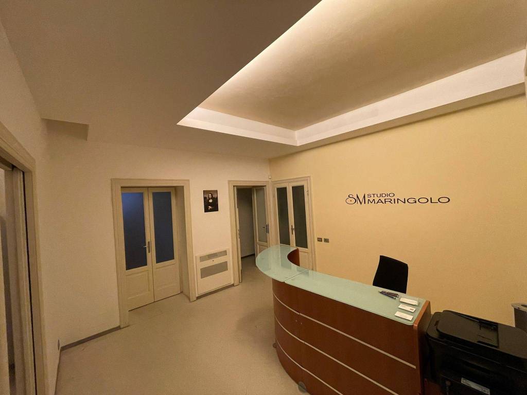 Ufficio in in affitto da privato a Monza via Alessandro Manzoni, 56
