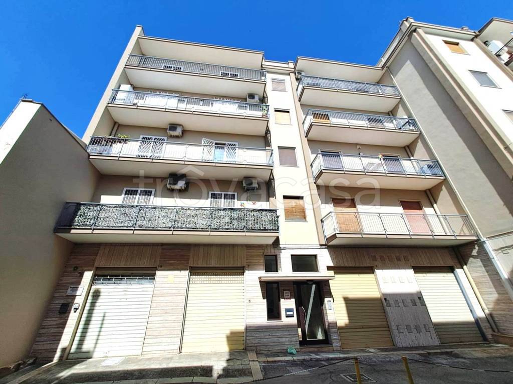 Appartamento in vendita a Valenzano via Enrico Toti, 5