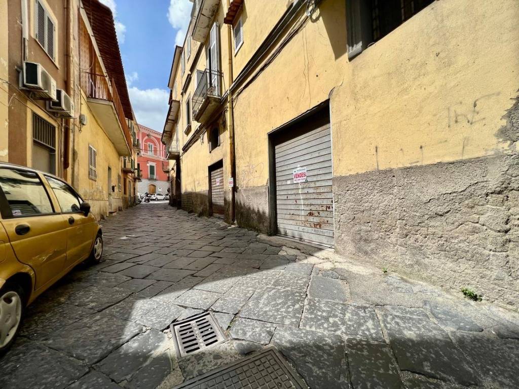 Negozio in affitto a Marano di Napoli via Annunziata, 66