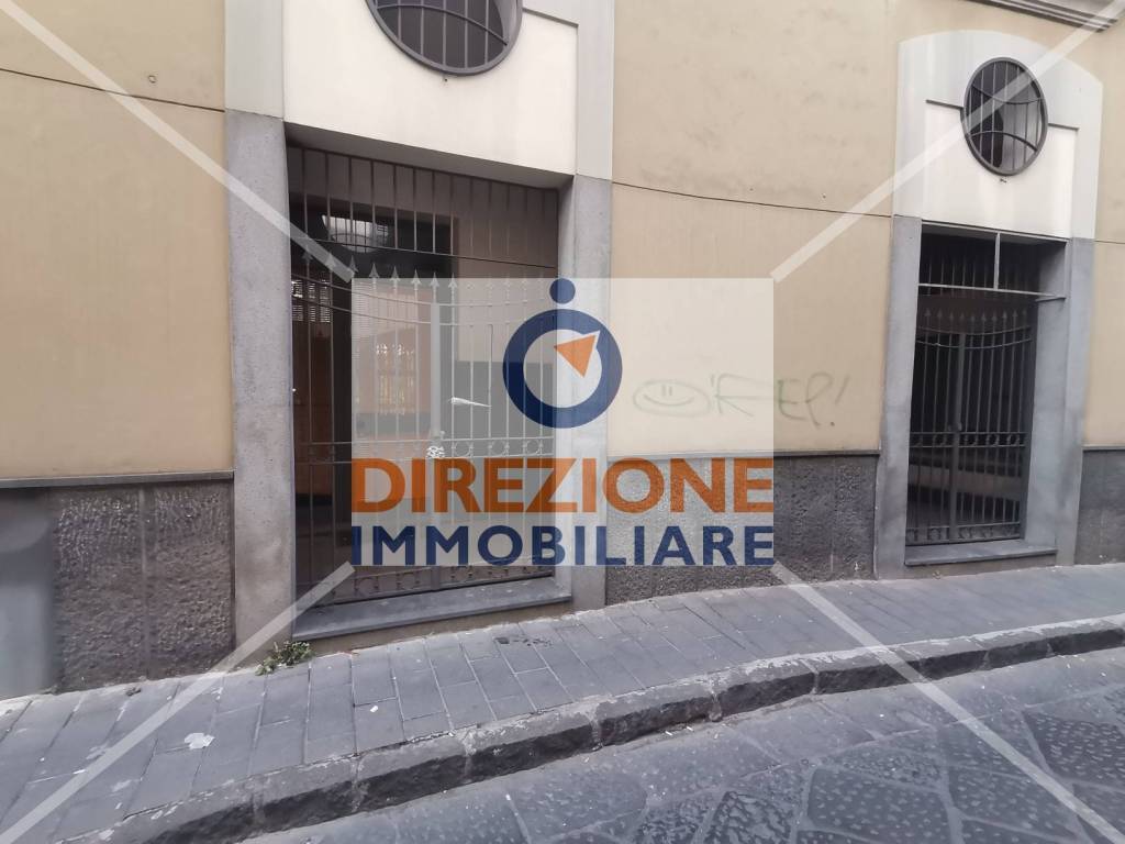 Negozio in vendita ad Aversa via Vittorio Emanuele iii, 72