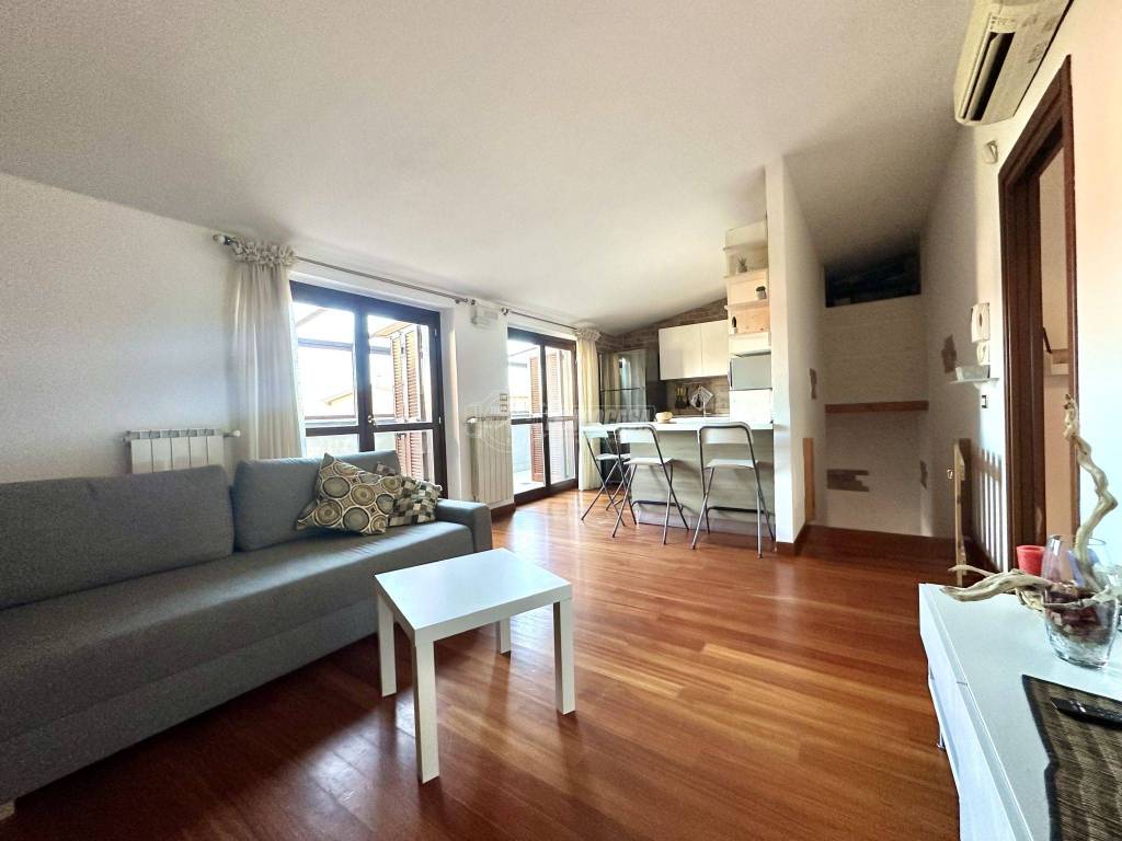 Appartamento in vendita a Rozzano via Carlo Alberto Dalla Chiesa, 20