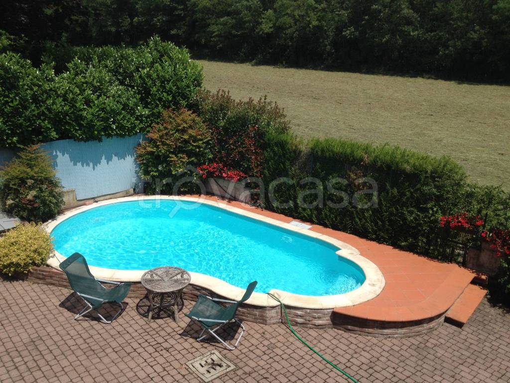 Villa in vendita a Bernareggio via Grigna, 20