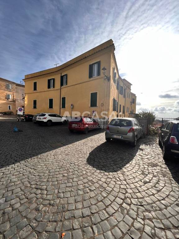 Appartamento in vendita a Velletri via San Francesco