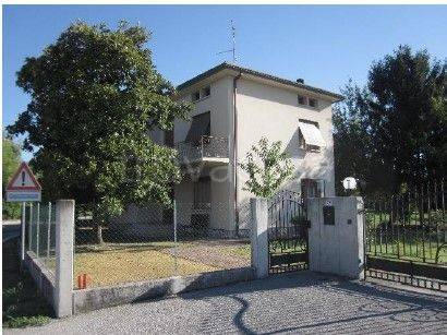 Villa in in vendita da privato a Godega di Sant'Urbano via Chiesa, 20