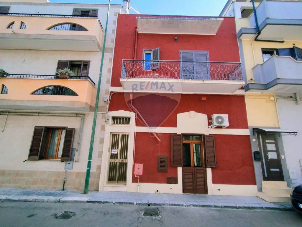 Appartamento in vendita a Galatone via Goffredo Mameli, 21