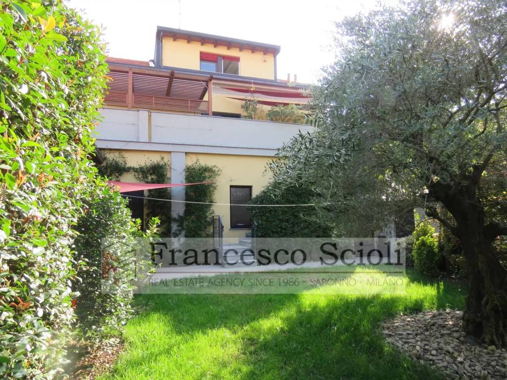Appartamento in vendita a Saronno via Alessandro Volta