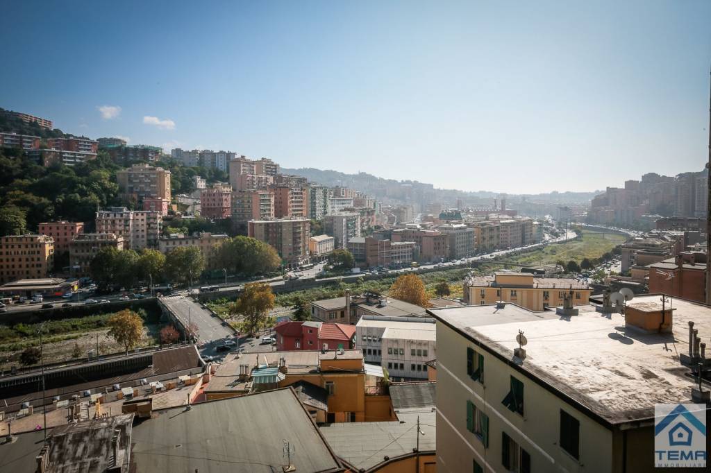 Appartamento in vendita a Genova via Giovanni Revello, 36